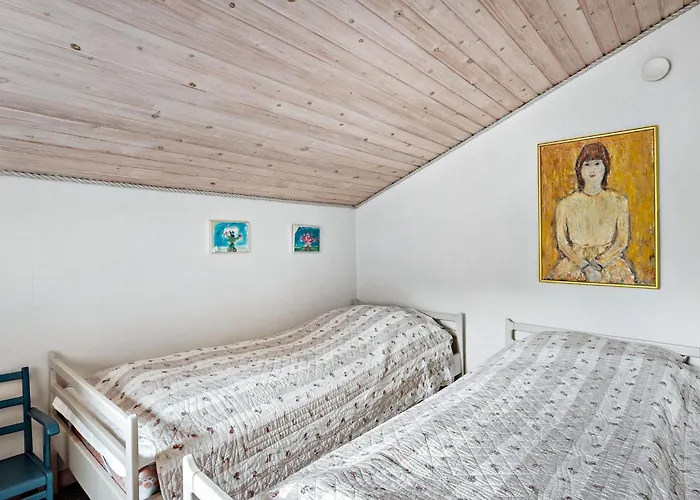 3 Bedroom Gorgeous In Ferienhaus